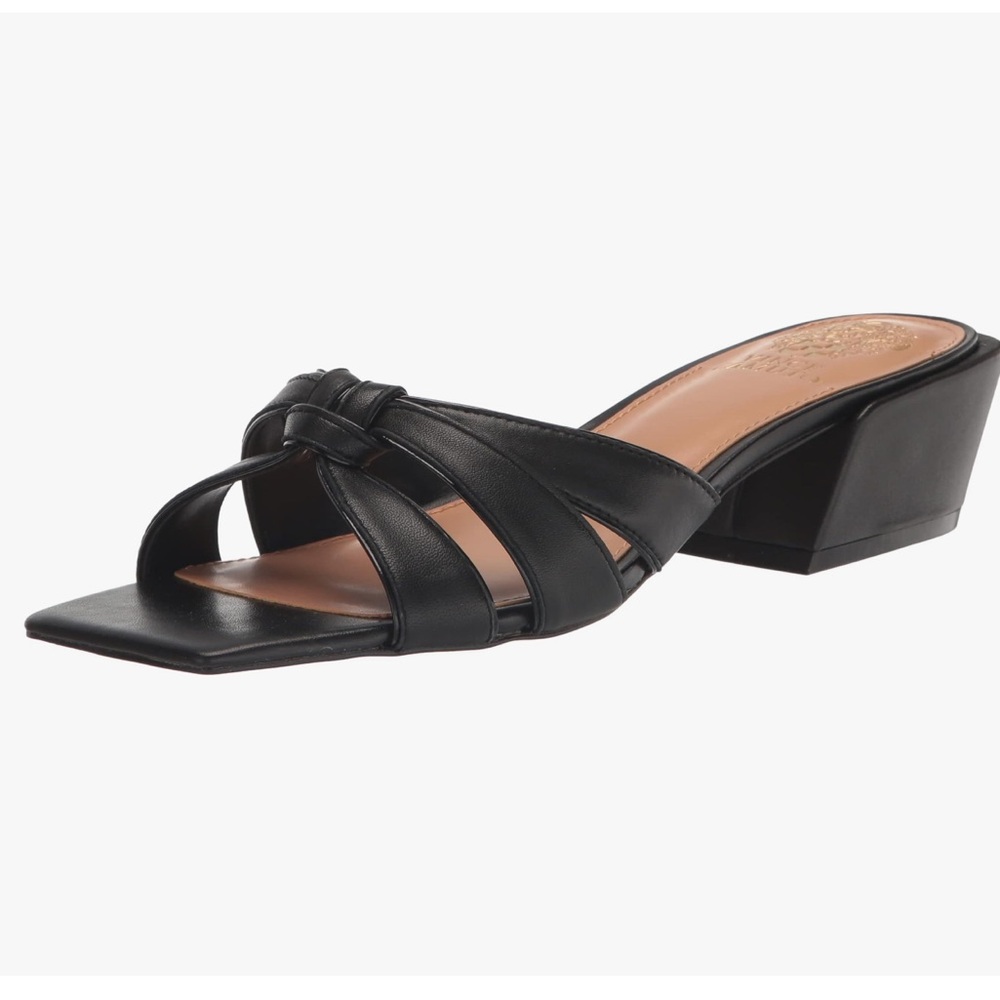 NWT Vince Camino Selaries Black Block Heel in Size 8M